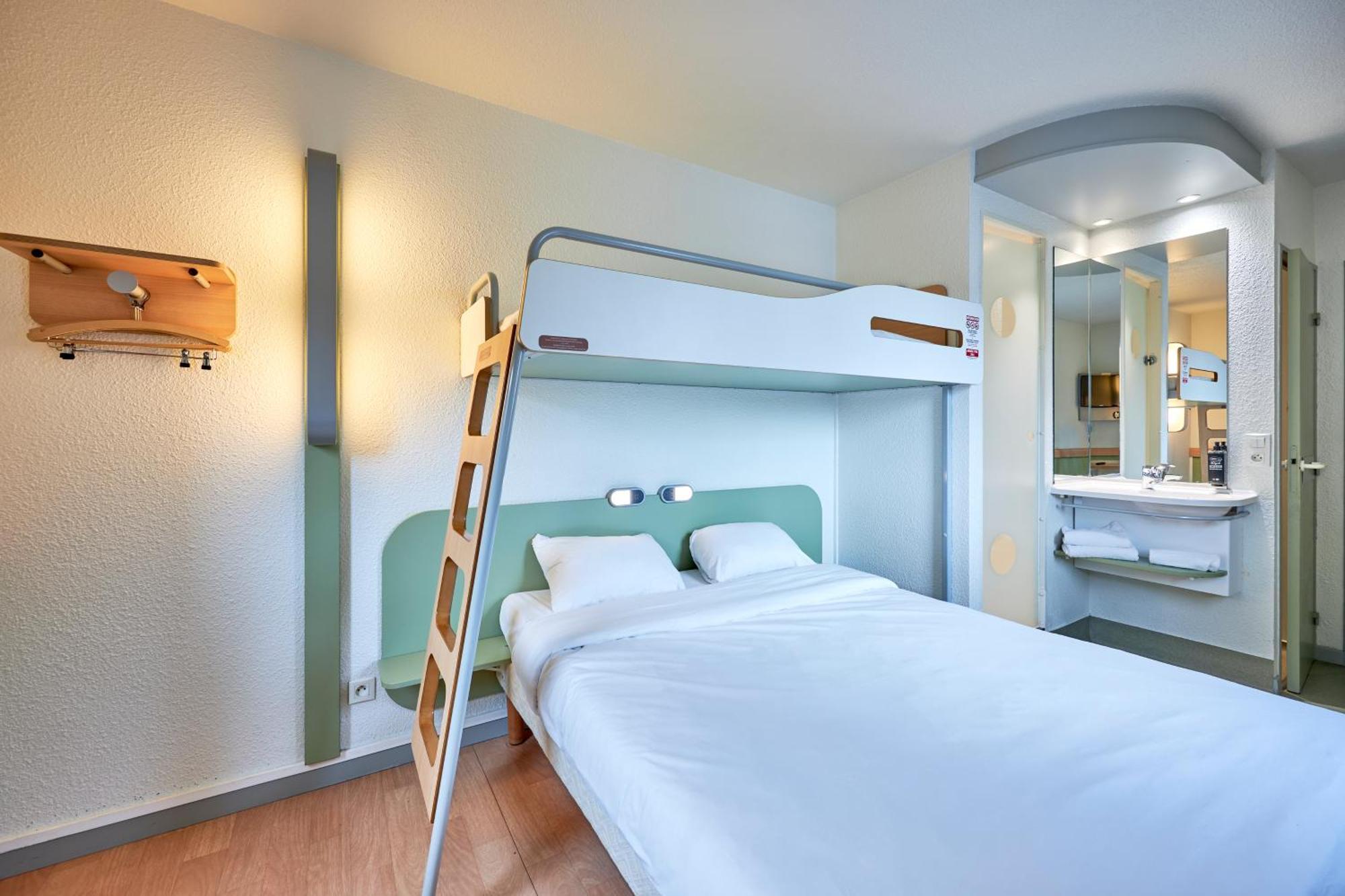 Ibis Budget Lisieux Exterior photo