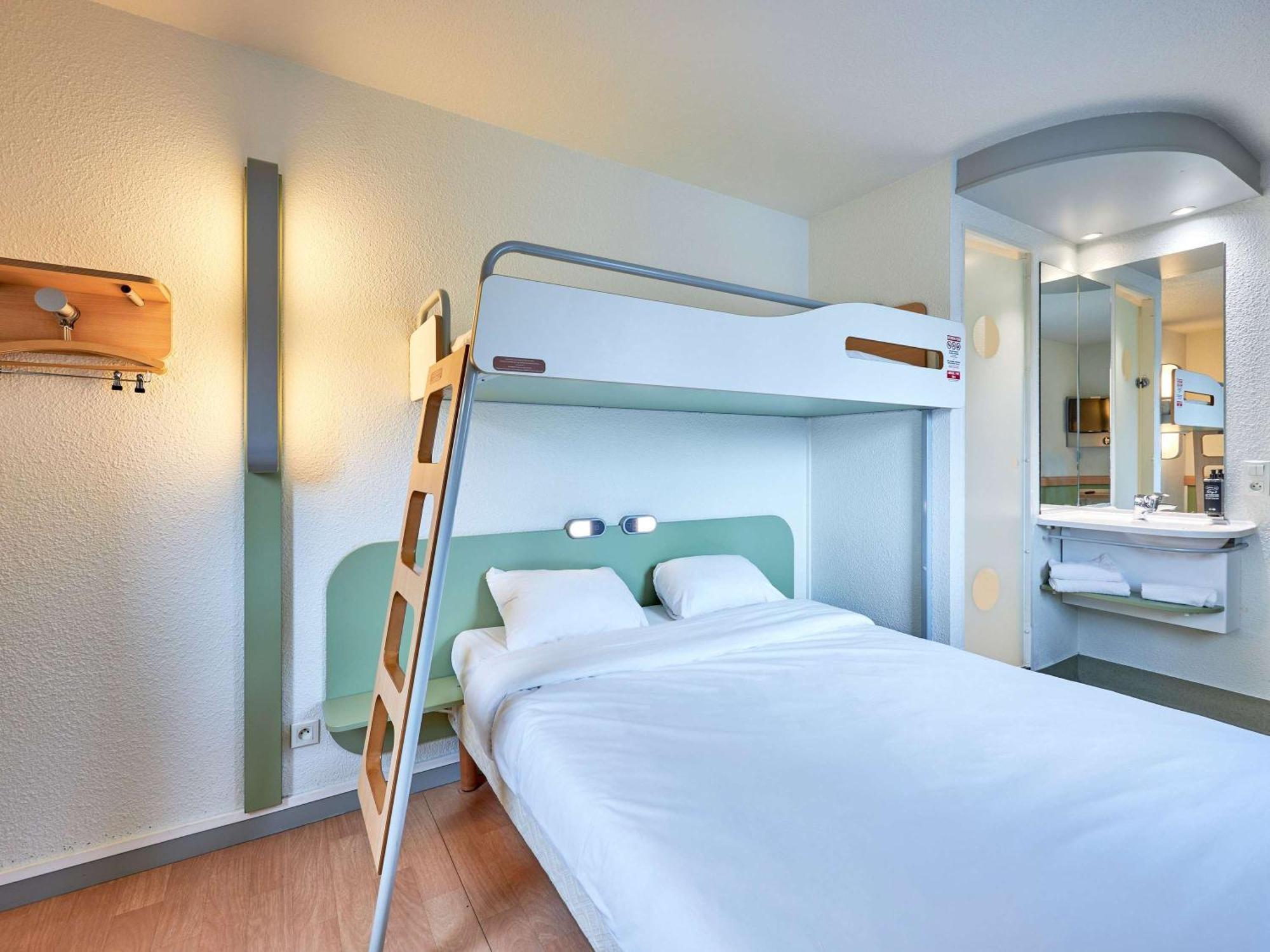 Ibis Budget Lisieux Exterior photo