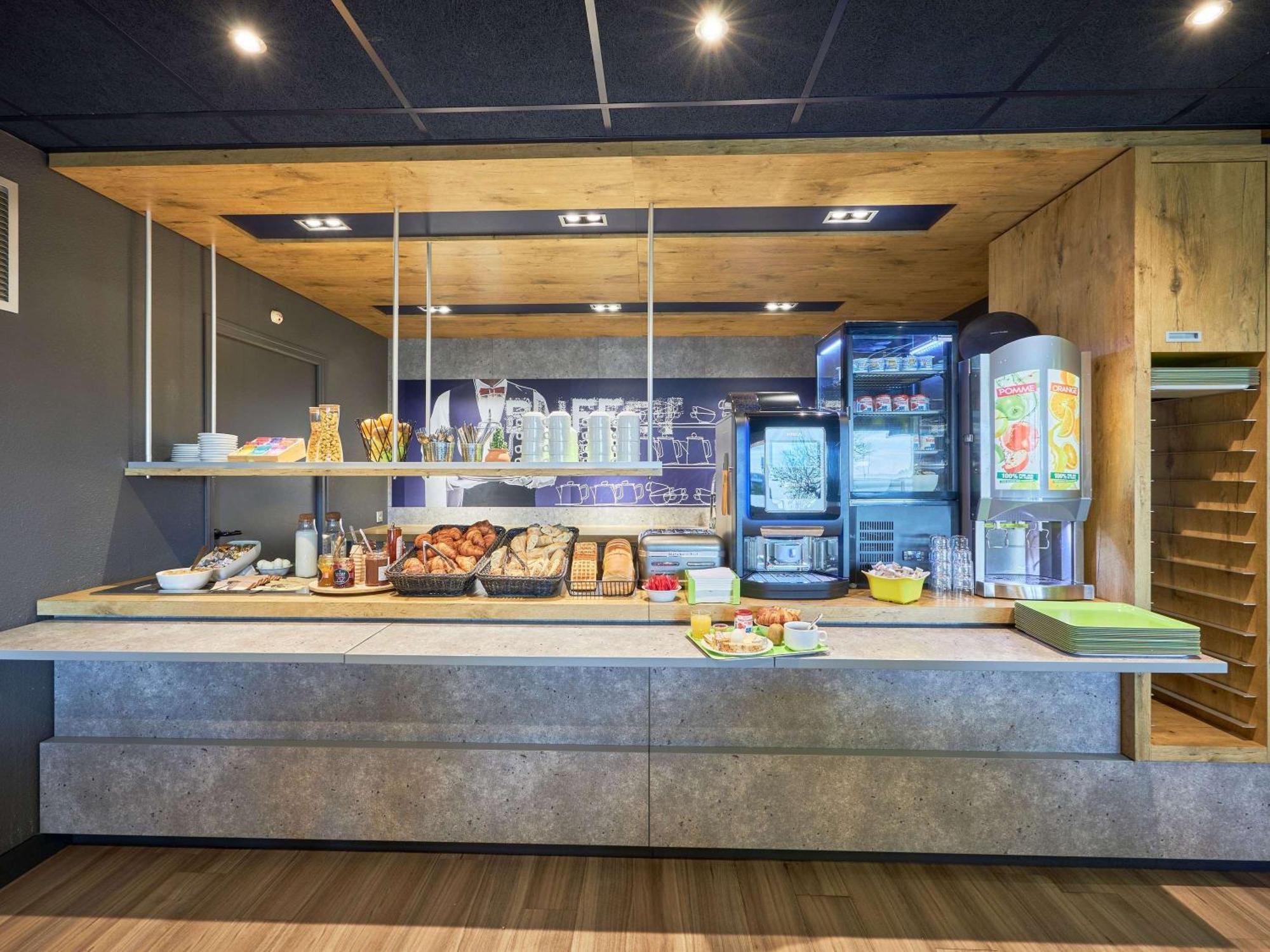 Ibis Budget Lisieux Exterior photo